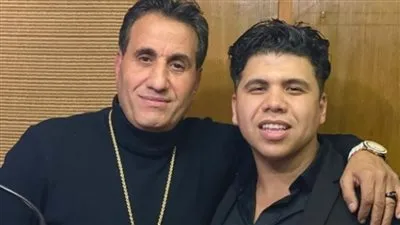 قريبا هجوم مفاجئ.. عمر كمال يروج لأحدث أعماله برفقة أحمد شيبة