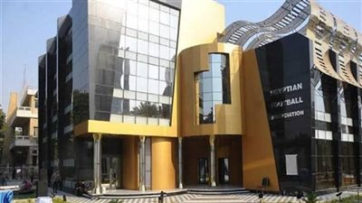 بالصور.. الاتحاد المصري يكشف عن حافلة الفراعنة