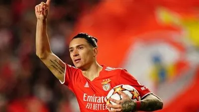 مرعب الحراس.. أرقام داروين نونيز قائد هجوم ليفربول الجديد