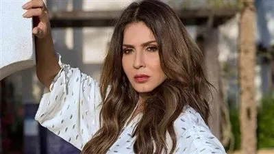 تفاصيل أزمة نجلاء بدر وأحد الفنادق الشهيرة بـ 