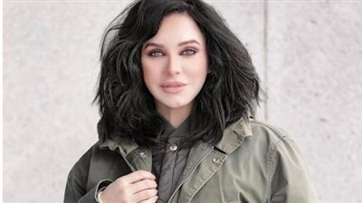 سلاف فواخرجي تخطف قلوب متابعيها