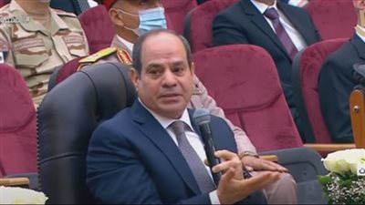 السيسي: نحتاج لجهد كل مصري مخلص وشريف من أجل بلده