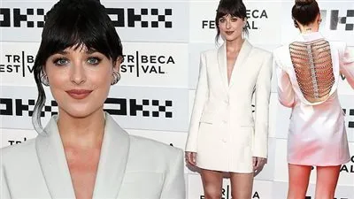 داكوتا جونسون تحتفل بالعرض الخاص لـ Cha Cha Real Smooth