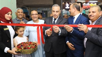 بتكلفة 9 ملايين جنيه.. محافظ سوهاج يفتتح مبنى الإدارة التعليمية بالبلينا