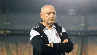 فيريرا يطلب تجديد عقود 3 نجوم في الزمالك