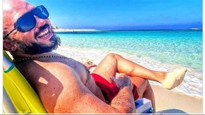 محمود العسيلي يستمتع بإجازته الصيفية 