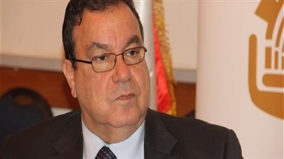 عضو المكتب التنفيذي لاتحاد الصناعات عن وثيقة الملكية: 