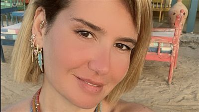 بمناسبة عيد الأب.. هنا شيحة توجه رسالة لوالدها (صورة)