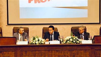 وزير التعليم العالي يرأس اجتماع مجلس إدارة المراكز والمعاهد والهيئات البحثية