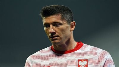 بايرن ميونخ يشترط الحصول على 40 مليون يورو للموافقة على رحيل ليفاندوفسكي