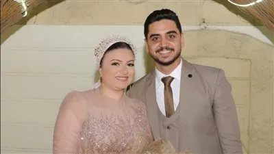 إيمان عمارة تخطف قلب أحمد فهمي في ليلة لا تنسى.. والفجر الفني تهنئهم 