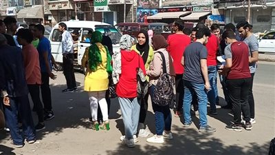 طلاب الثانوية العامة يؤدون امتحان اللغة الأجنبية الثانية بالإسكندرية (فيديو)