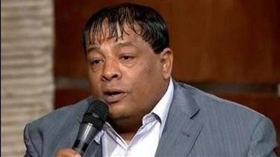 عبد الباسط حمودة يلقن بيكا درسا قاسيا لسوء رد فعله تجاه استقالة هاني شاكر