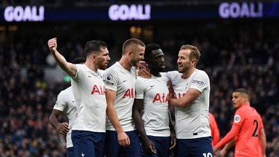 توتنهام يصارع كبار أوروبا على التعاقد مع نجم برشلونة