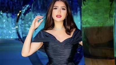 بالشعر الكيرلي.. مي عمر تخطف أنظار متابعيها في أحدث ظهور لها 