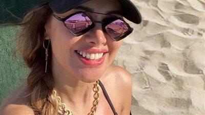 بإطلالة صيفية..ياسمين رئيس تخطف أنظار الجمهور