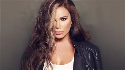 نيكول سابا توضح قصدها من وصف نفسها بالنجمة اللبنانية الأولى في مصر