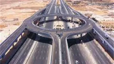 أستاذ هندسة طرق: طريق الساحل الشمالي افتتح قبل اكتماله لهذا السبب