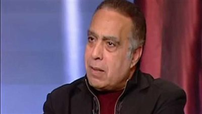 محمد العدل يسخر من واقعة طرد عامل النظافة