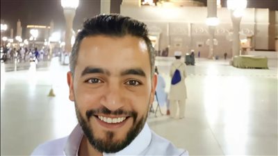 من داخل المسجد النبوي.. هاني سلامة يهنئ جمهوره بعيد الأضحى