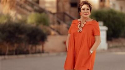 لبلبة تروي موقف مؤثرا عن العملاق نور الشريف (فيديو)