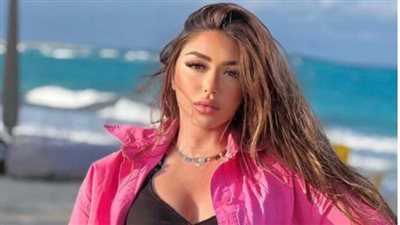 بإطلالة جذابة.. سارة سلامة تخطف أنظار الجمهور 