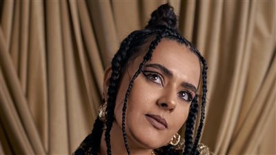 دينا الوديدي تفاجئ جمهورها بلوك جديد 