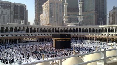 ارتفاع أعداد المتفاعلين مع مركز التواصل بوزارة الحج والعمرة إلى أكثر من 222 ألف 