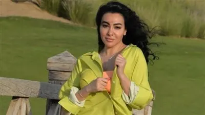 بالأصفر.. ميرهان حسين تلفت أنظار الجمهور 