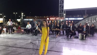 فرق قصور الثقافة تضئ سماء الطور احتفالا بعيد الأضحى