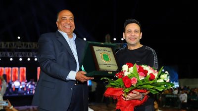  تكريم مصطفى قمر في الإسكندرية (صور) 