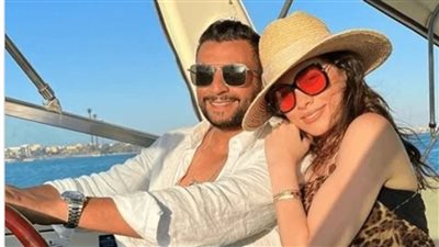 هاجر أحمد تغازل زوجها في أحدث ظهور لها