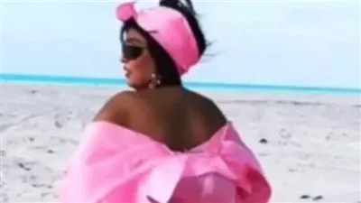 بصورة جريئة.. فيفي عبده تثير الجدل على السوشيال ميديا 