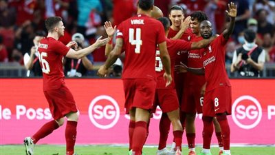 محمد صلاح يسجل ويقود ليفربول لإسقاط كريستال بالاس بثنائية وديًا