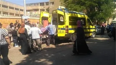 إصابة 14 شخصًا بحادث تصادم أتوبيس وسيارة نقل بالبحيرة (أسماء)