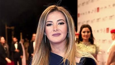 دنيا سمير غانم مطلوبة على جوجل بسبب رسالتها إلى والديها