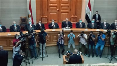 5 مستشارين يؤدون اليمين القانونية أمام رئيس المحكمة الدستورية 