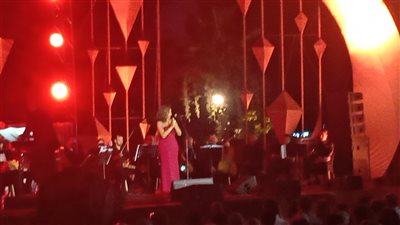 انهيار أنغام من البكاء في حفلها بدار الأوبرا 