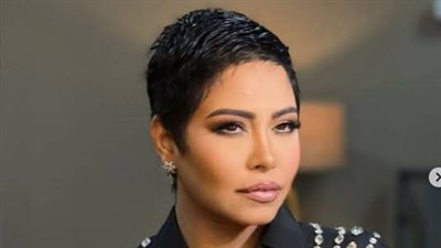 شيرين: 'حسام حبيب قلبه أسود وحقود وسرق فلوسي'
