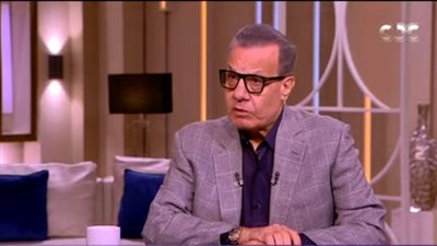 عادل حمودة ينعى والد الإعلامي شريف عامر