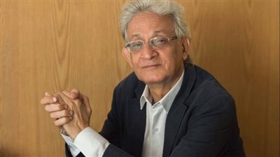 عبد الله السناوي: نتمنى أن يقربنا الحوار الوطني من الجمهورية الدستورية