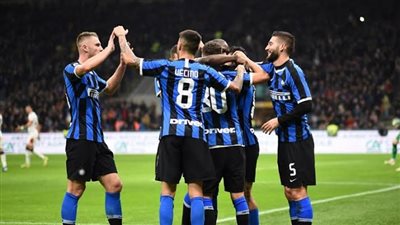 صراع إسباني إنجليزي على نجم إنتر ميلان