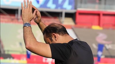 جماهير الأهلي تفاجئ عبدالحفيظ قبل مباراة الجونة 