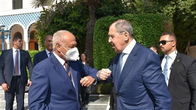 أبو الغيط يجري مباحثات ثنائية مع وزير خارجية روسيا