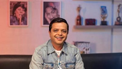 شاهد..  أحدث ظهور لـ محمد هنيدي من المدينة المنورة 