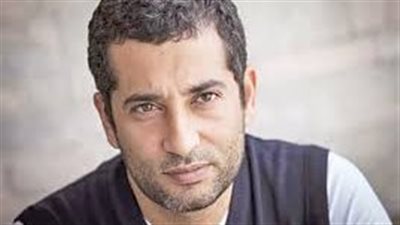 عمرو سعد ينعى شريف عامر في وفاة والده 