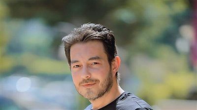 شاهد.. أحدث ظهور للفنان أحمد زاهر 