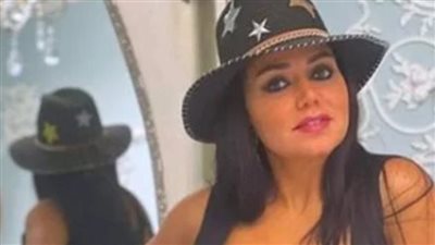  بسبب حقيبة بـ 1900 يورو.. رانيا يوسف حديث السوشيال ميديا