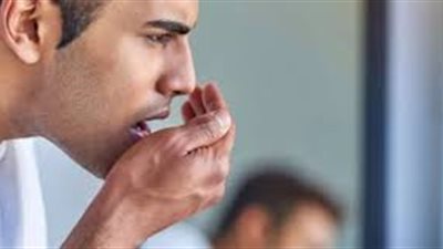 ماهي أسباب الرائحة الكريهة التي تخرج من الفم؟