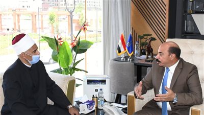  محافظ أسوان يؤكد على دور وزارة الأوقاف لنشر تعاليم الدين الإسلامى